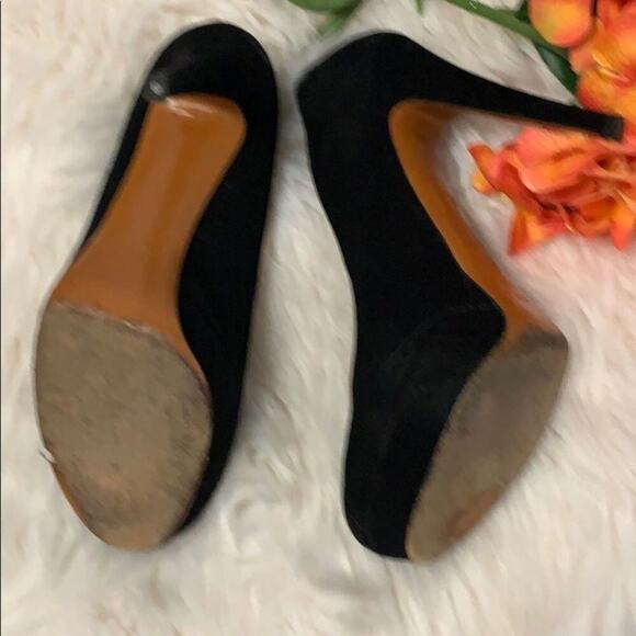 GUCCI BLACK SUEDE PUMPS‎ Size 7 1/2 - Picture 5 of 7